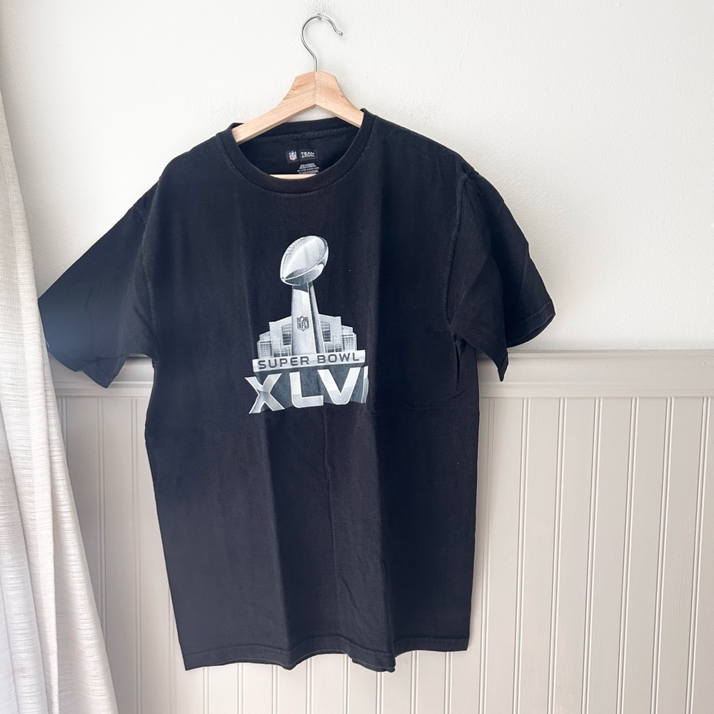 NFL Team Apparel Large Black Super Bowl XLVI Tee